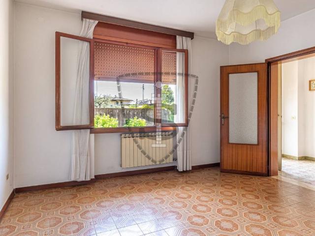 Villa Indipendente in vendita a Tezze Sul Brenta, Veneto