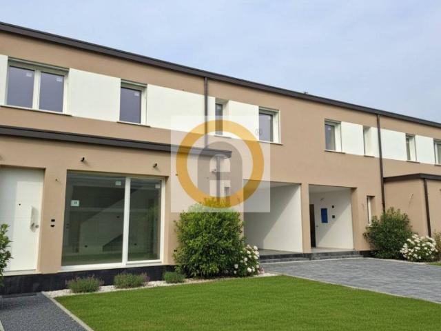 Villa Indipendente in vendita a Tezze Sul Brenta, Veneto