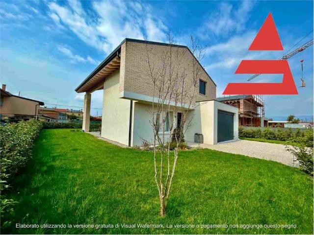 Villa Indipendente in vendita a Tezze Sul Brenta, Veneto