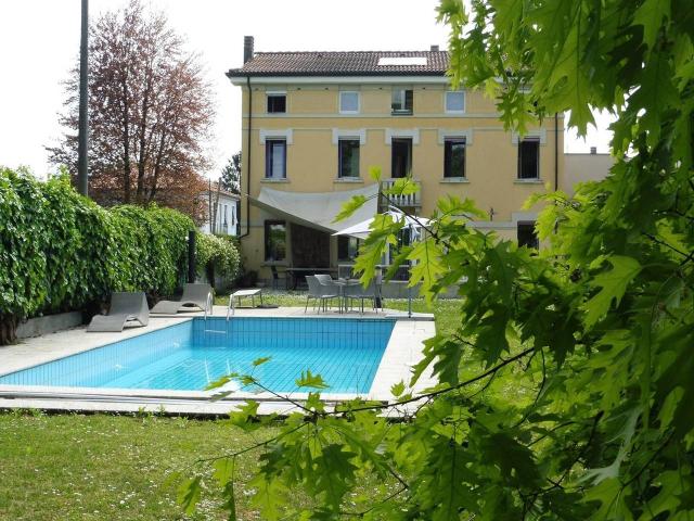 Villa Indipendente in vendita a Cappuccini, Thiene