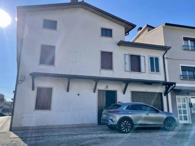 Villa Indipendente in vendita a Centro, Thiene