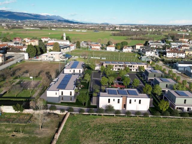 Villa Indipendente in vendita a Santo, Thiene