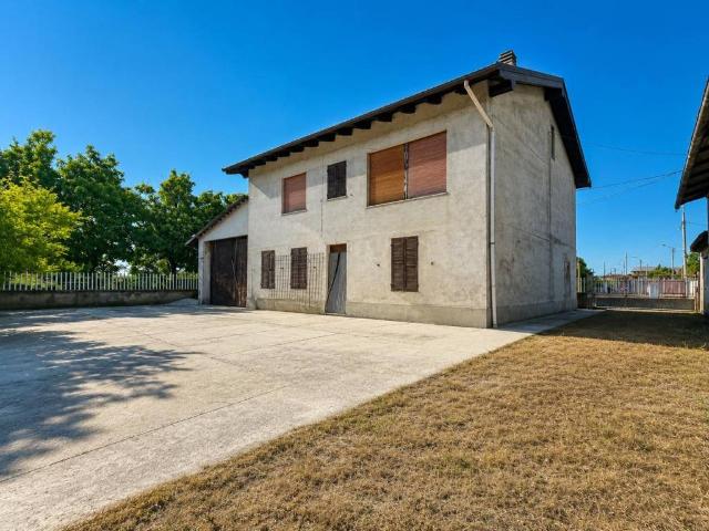 Villa Indipendente in vendita a Piemonte, Alessandria