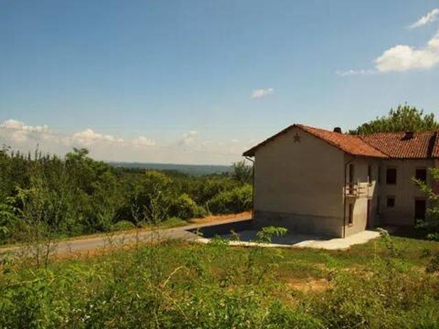 Villa Indipendente in vendita a Piemonte, Asti