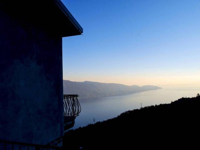 Villa Indipendente in vendita a Comunità Montana Parco Alto Garda bresciano, Tignale