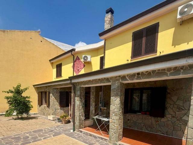 Villa Indipendente in vendita a Tissi, Sardigna/Sardegna