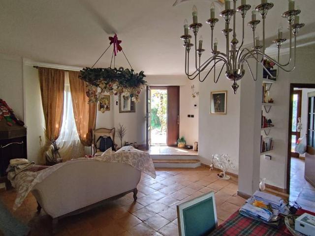 Villa Indipendente in vendita a Bivio di San Polo, Roma Capitale