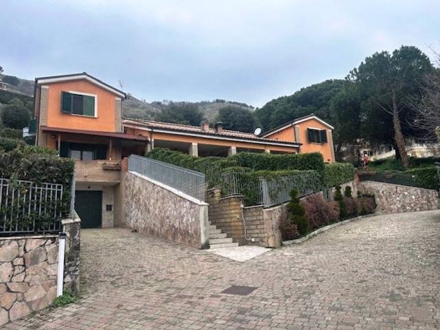 Villa Indipendente in vendita a Bivio di San Polo, Roma Capitale