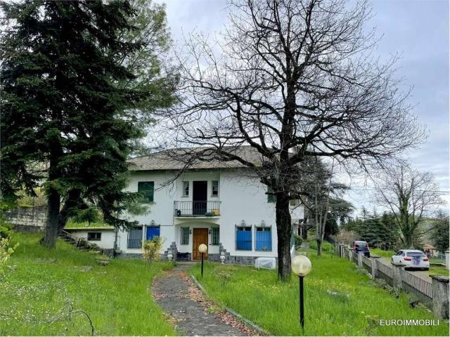 Villa Indipendente in vendita a Tizzano Val Parma, Reggio Emilia