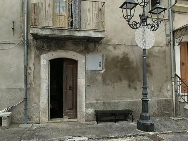 Villa Indipendente in vendita a Tocco Casauria, Abruzzo