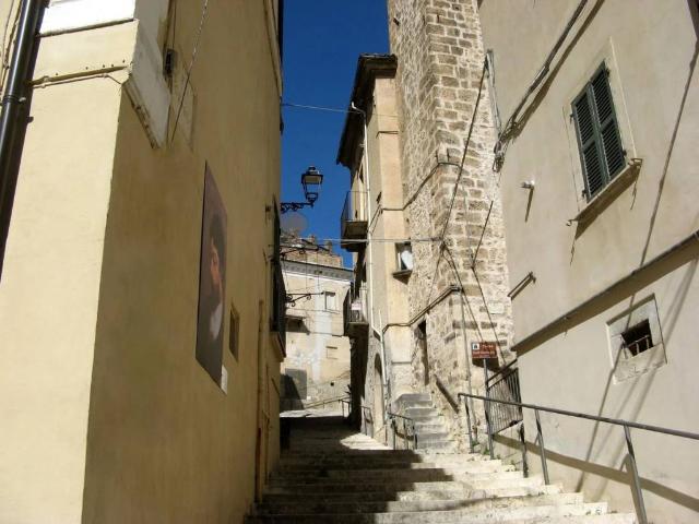 Villa Indipendente in vendita a Tocco Casauria, Abruzzo
