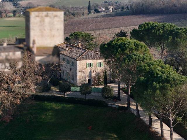 Villa Indipendente in vendita a Izzalini, Umbria