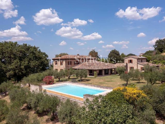 Villa Indipendente in vendita a Izzalini, Umbria