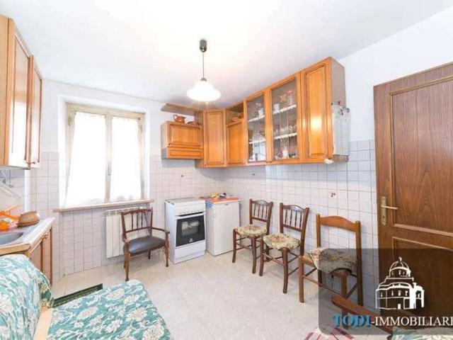 Villa Indipendente in vendita a Izzalini, Umbria