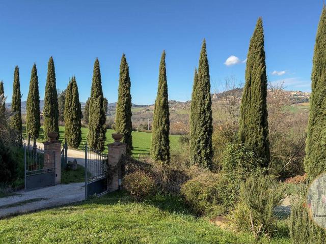 Villa Indipendente in vendita a Izzalini, Umbria