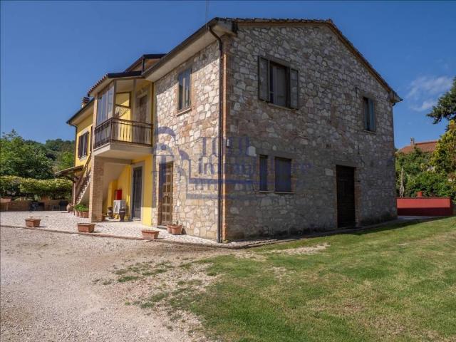 Villa Indipendente in vendita a Izzalini, Umbria