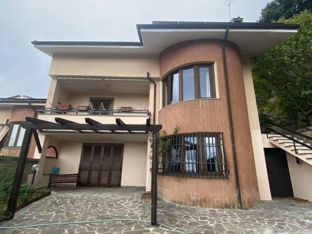 Villa Indipendente in vendita a Roma Capitale, Lazio