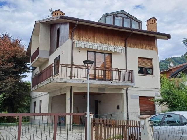 Villa Indipendente in vendita a Tolmezzo, Friuli-Venezia Giulia