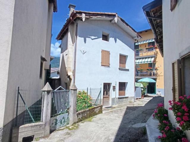 Villa Indipendente in vendita a Tolmezzo, Friuli-Venezia Giulia
