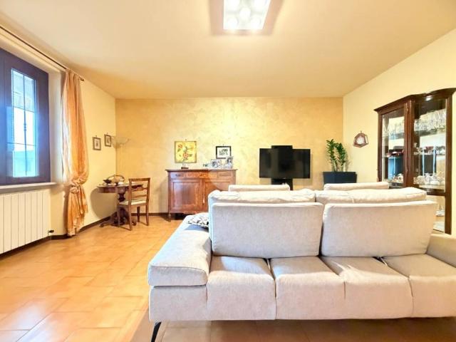 Villa Indipendente in vendita a Torbole Casaglia, Lombardia