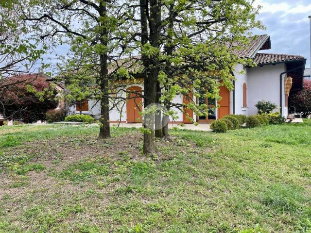 Villa Indipendente in vendita a Torbole Casaglia, Lombardia