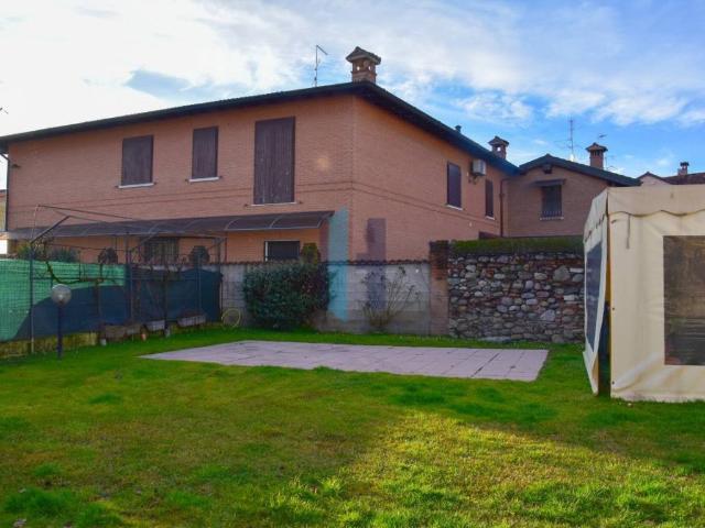 Villa Indipendente in vendita a Torbole Casaglia, Lombardia