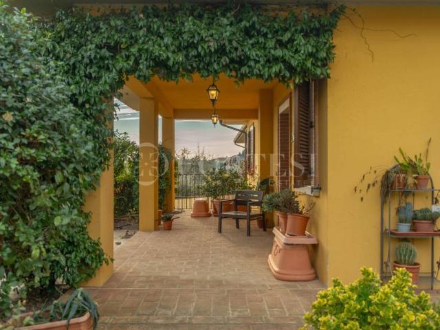 Villa Indipendente in vendita a Torgiano, Umbria