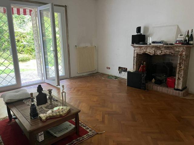 Villa Indipendente in vendita a Circoscrizione 8, Piemonte