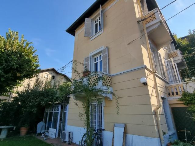 Villa Indipendente in vendita a Circoscrizione 8, Piemonte
