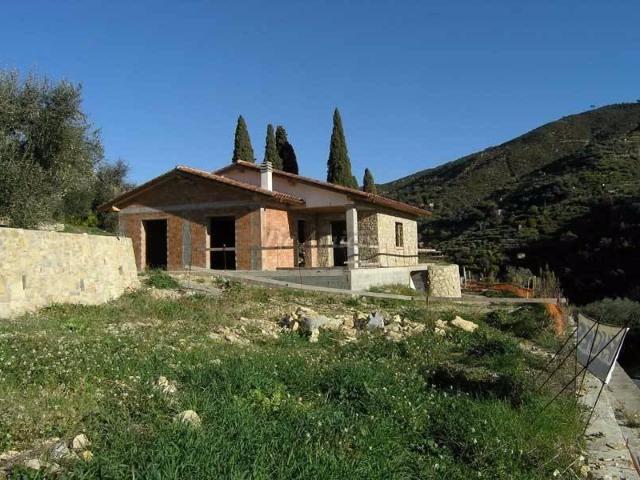 Villa Indipendente in vendita a Circoscrizione 8, Piemonte