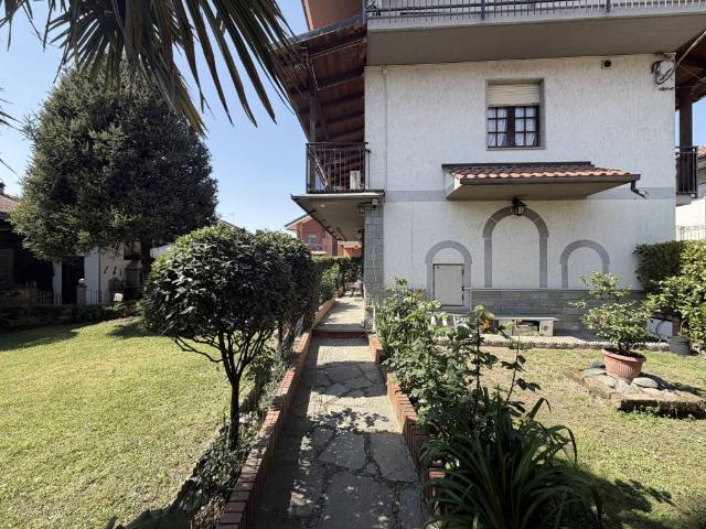 Villa Indipendente in vendita a Bertolla, Piemonte