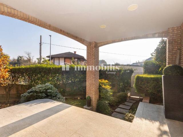 Villa Indipendente in vendita a Bertolla, Piemonte
