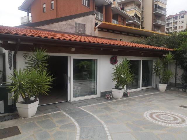 Villa Indipendente in vendita a Circoscrizione 4, Piemonte