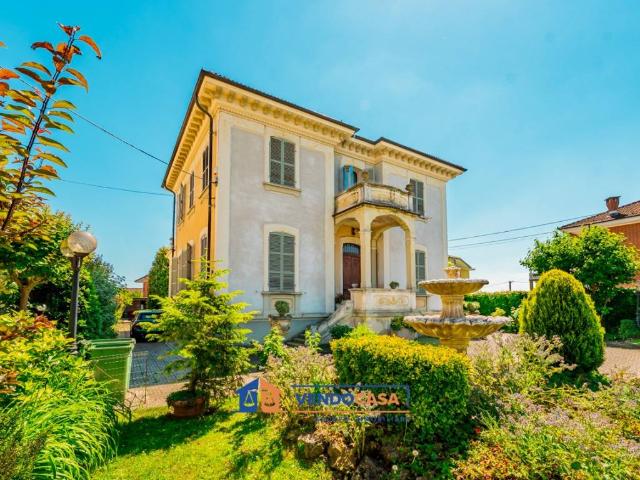 Villa Indipendente in vendita a Circoscrizione 8, Piemonte