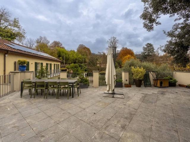 Villa Indipendente in vendita a Circoscrizione 7, Piemonte
