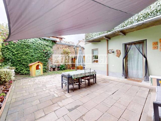 Villa Indipendente in vendita a Circoscrizione 4, Piemonte