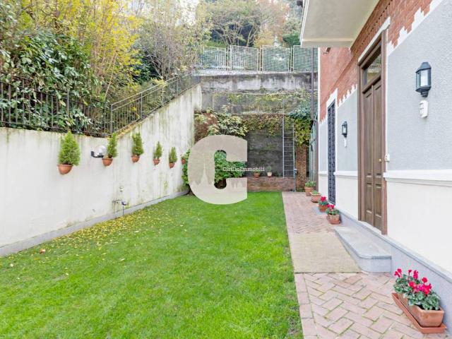 Villa Indipendente in vendita a Circoscrizione 8, Piemonte