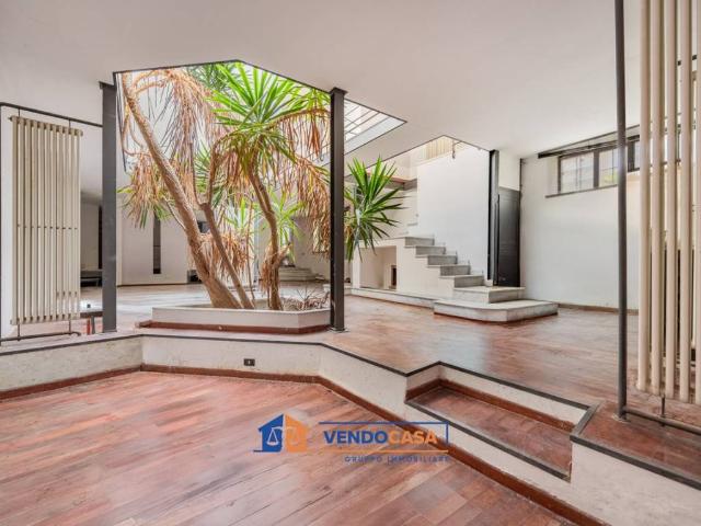 Villa Indipendente in vendita a Circoscrizione 8, Piemonte