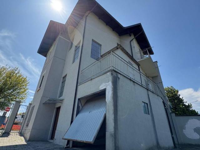 Villa Indipendente in vendita a Circoscrizione 7, Piemonte