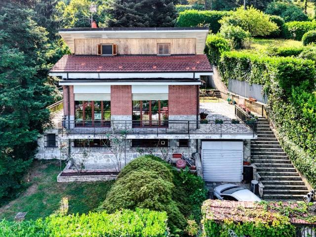 Villa Indipendente in vendita a Circoscrizione 8, Piemonte