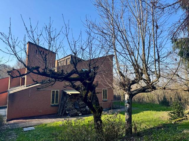 Villa Indipendente in vendita a Circoscrizione 8, Piemonte