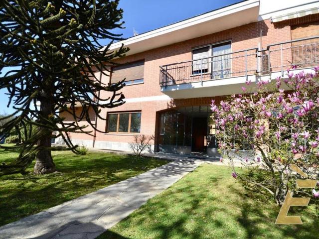 Villa Indipendente in vendita a Circoscrizione 7, Piemonte