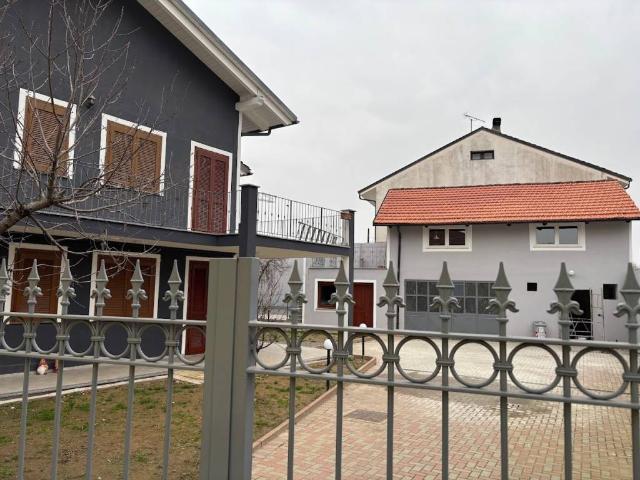 Villa Indipendente in vendita a Circoscrizione 2, Piemonte