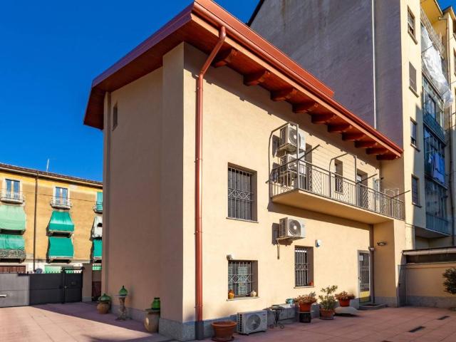 Villa Indipendente in vendita a Circoscrizione 6, Piemonte