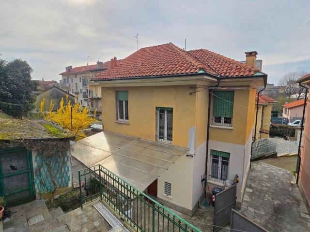 Villa Indipendente in vendita a Cavoretto, Piemonte