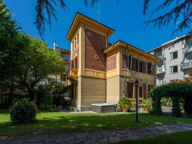 Villa Indipendente in vendita a Circoscrizione 7, Piemonte