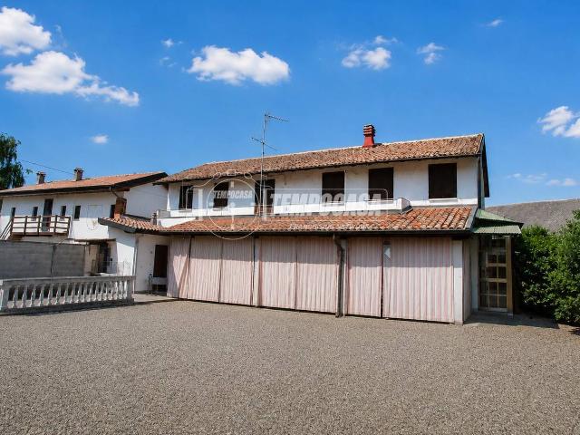 Villa Indipendente in vendita a Tornaco, Novara