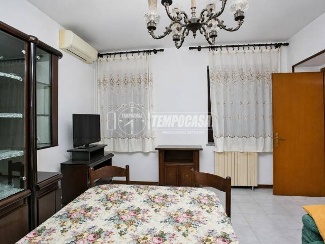 Villa Indipendente in vendita a Tornaco, Novara