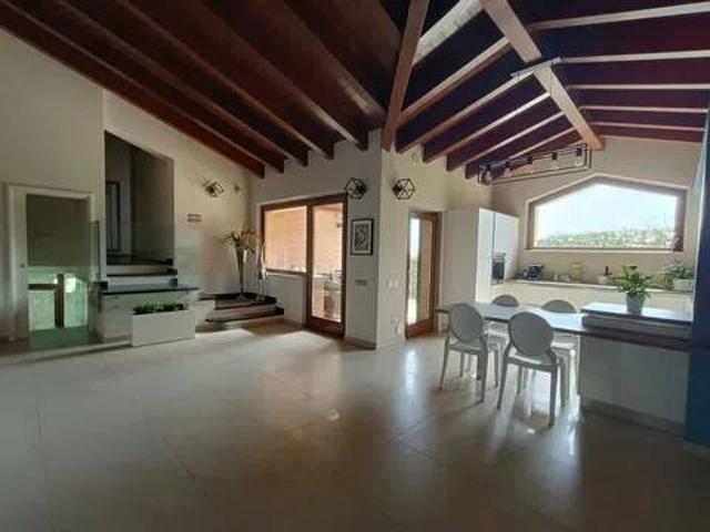 Villa Indipendente in vendita a Tornareccio, Chieti