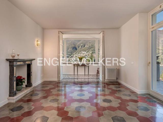 Villa Indipendente in vendita a Torno, Lombardia